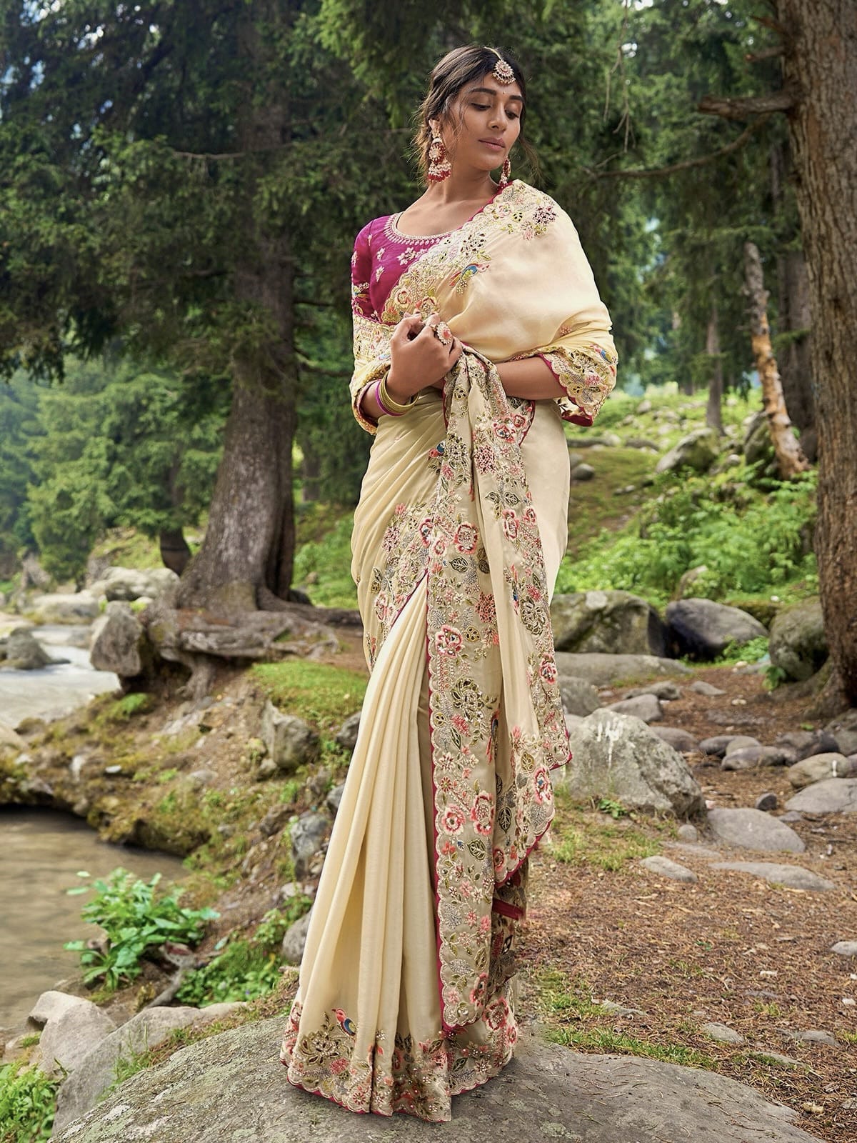 Saree Chakli