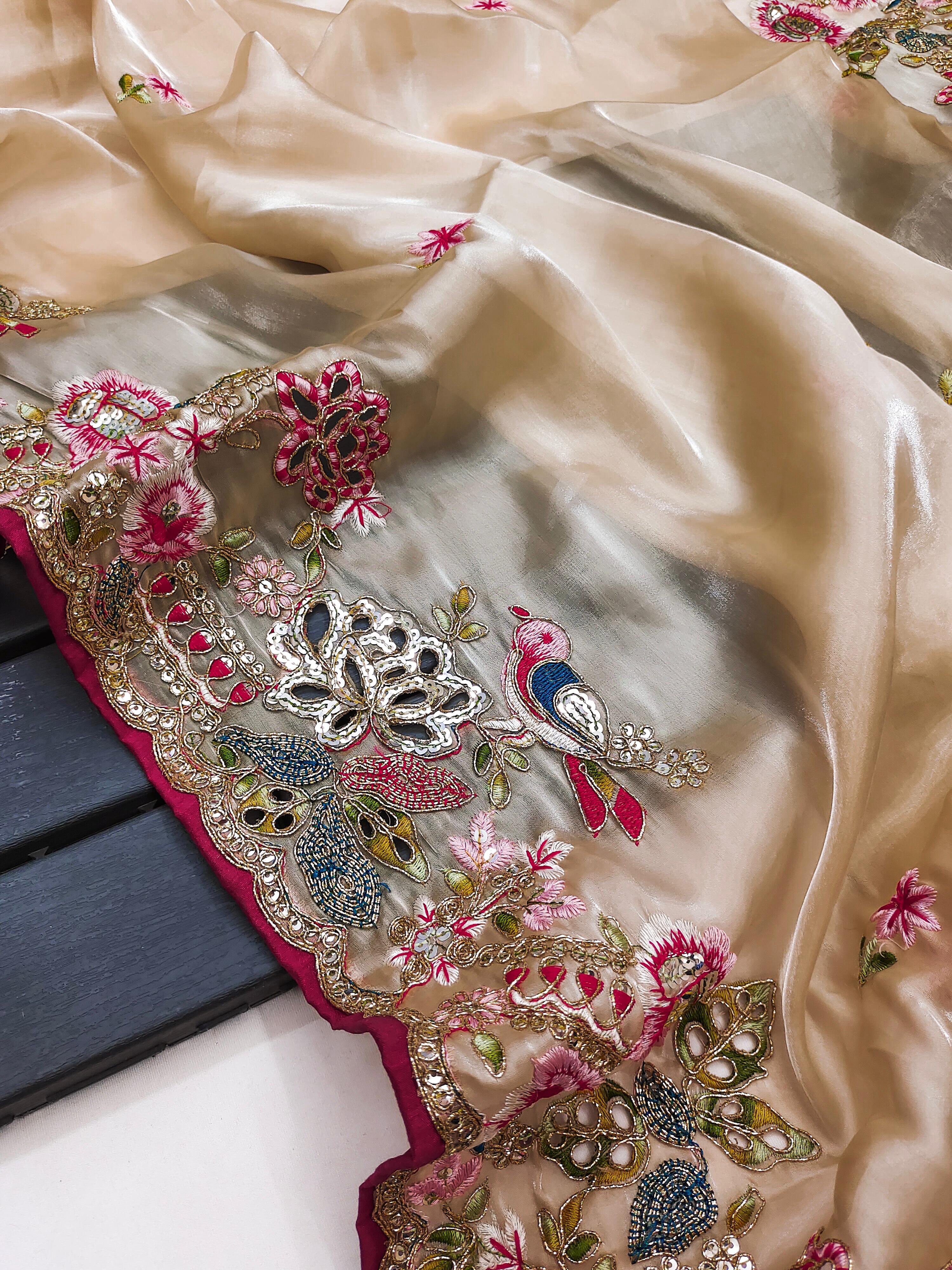 Saree Chakli