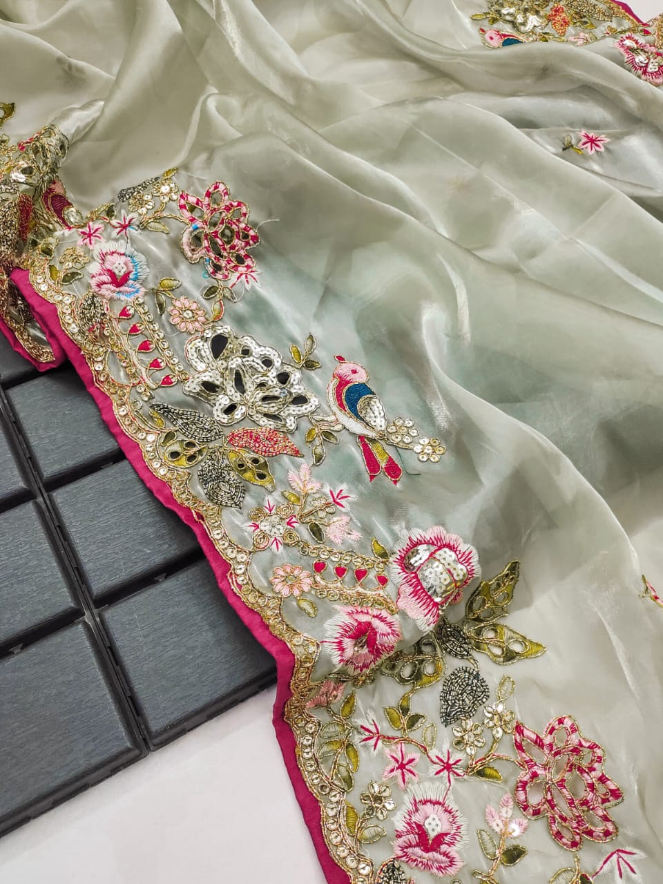 Saree Chakli