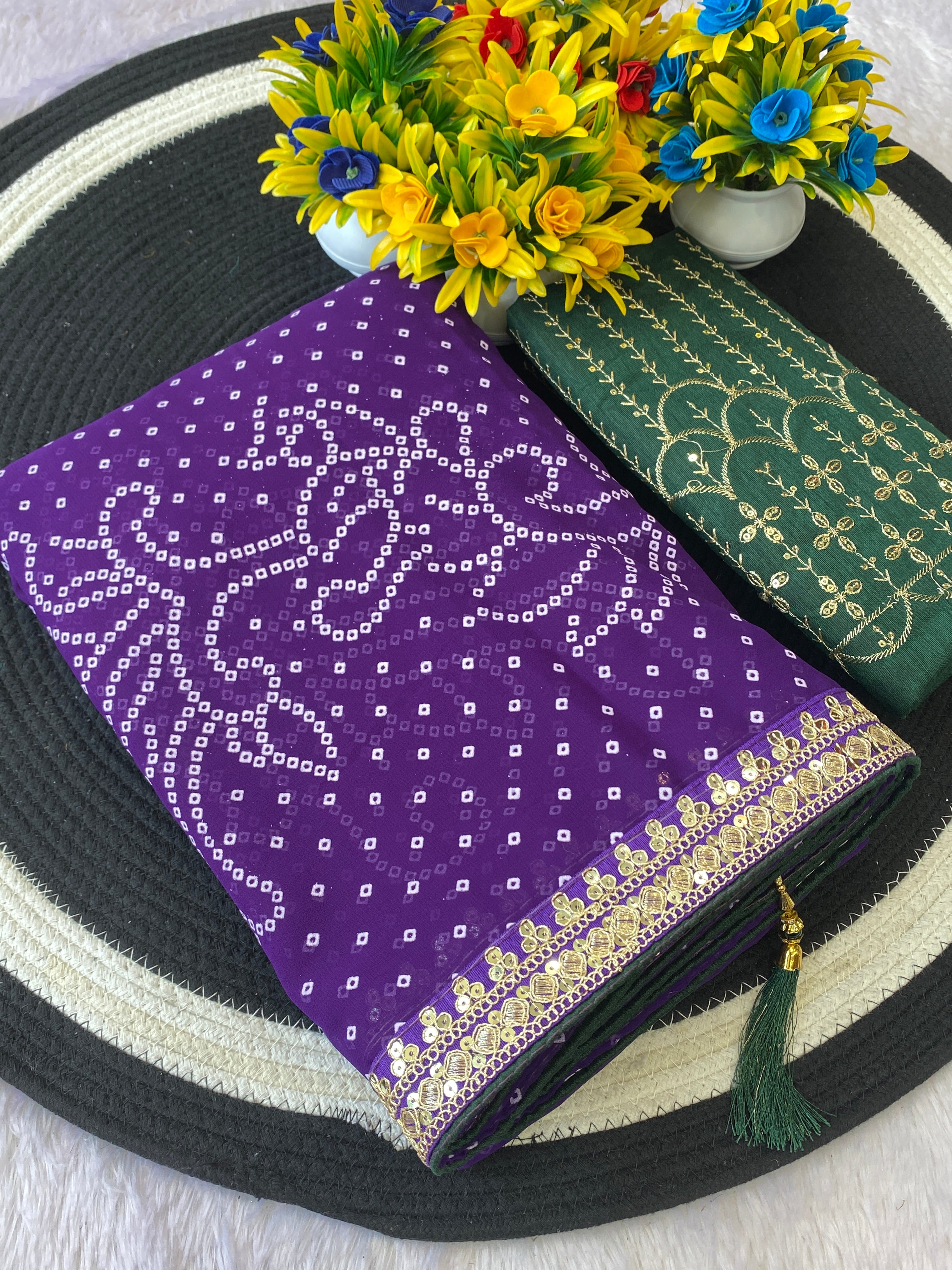 Saree Bandhni Isha