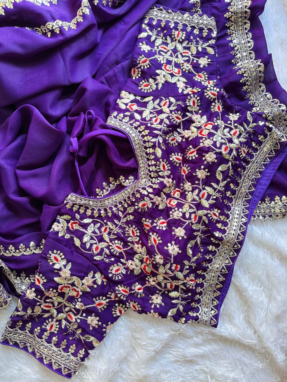 Saree Divya