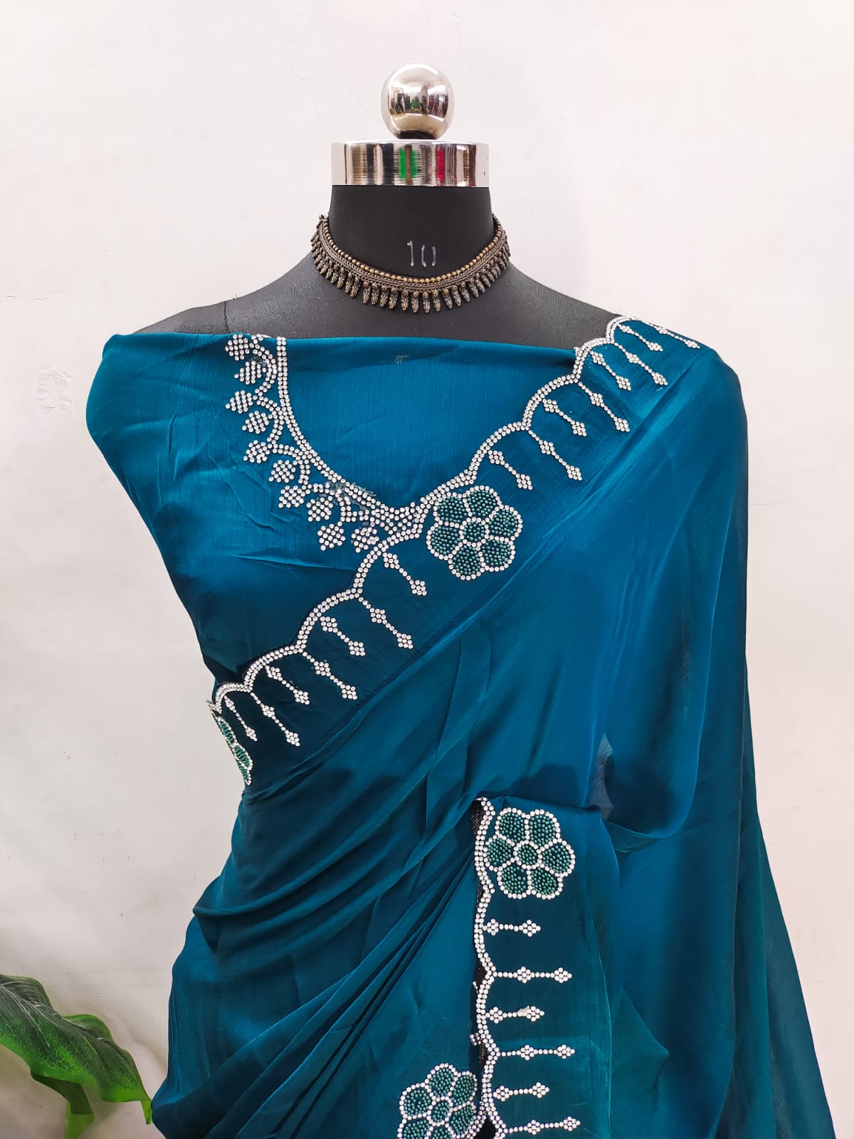 Saree Heera Moti