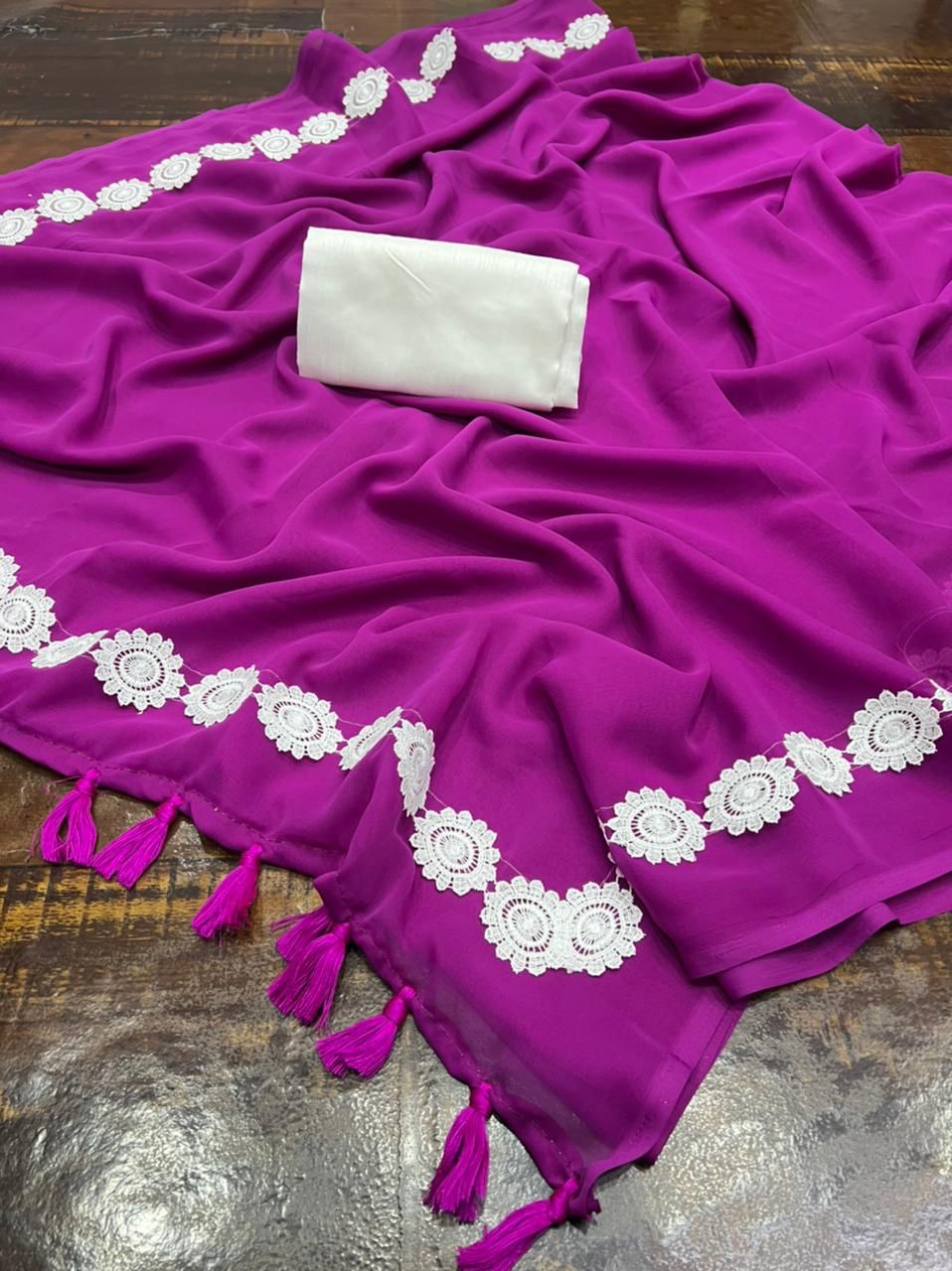 Saree Very Unique