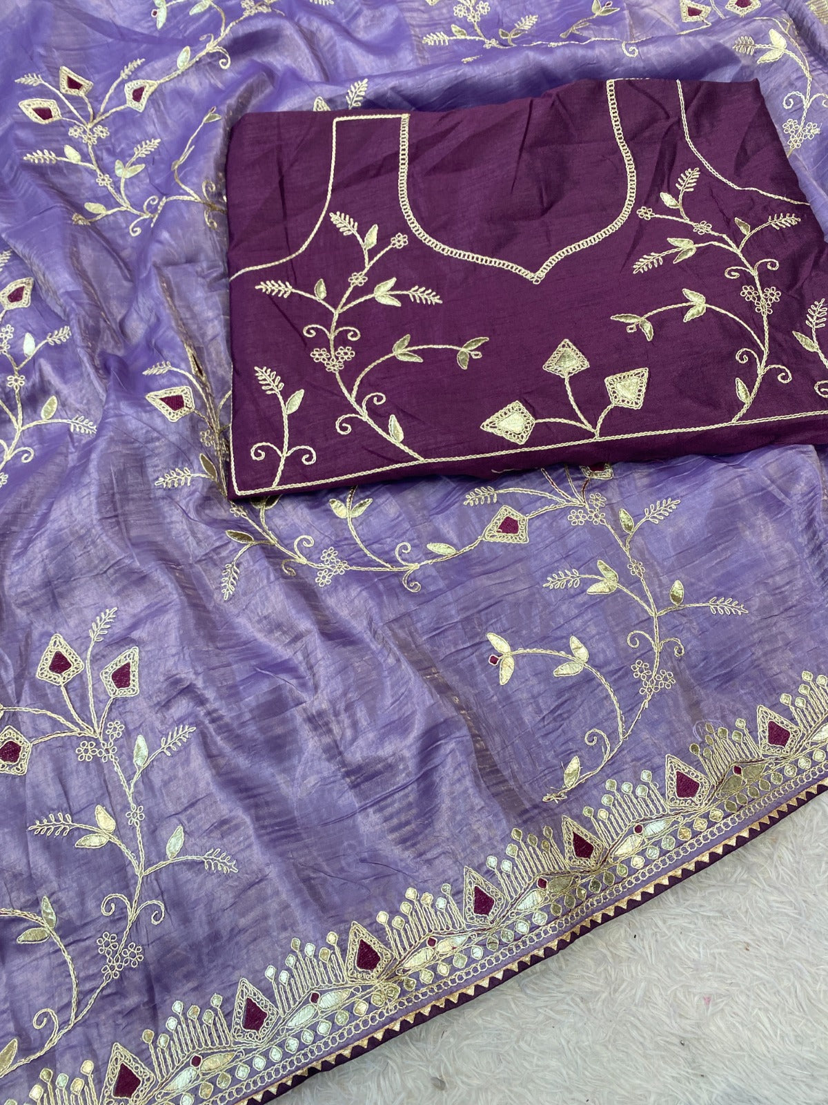 Saree Gold Crush Gunjal