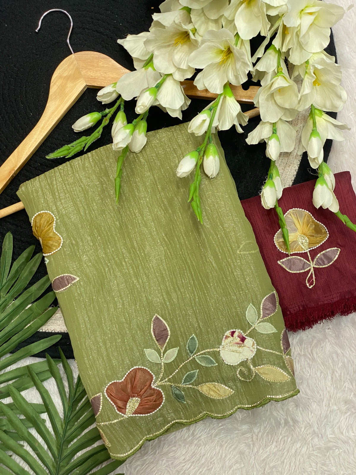 Saree Crunchy Deepali