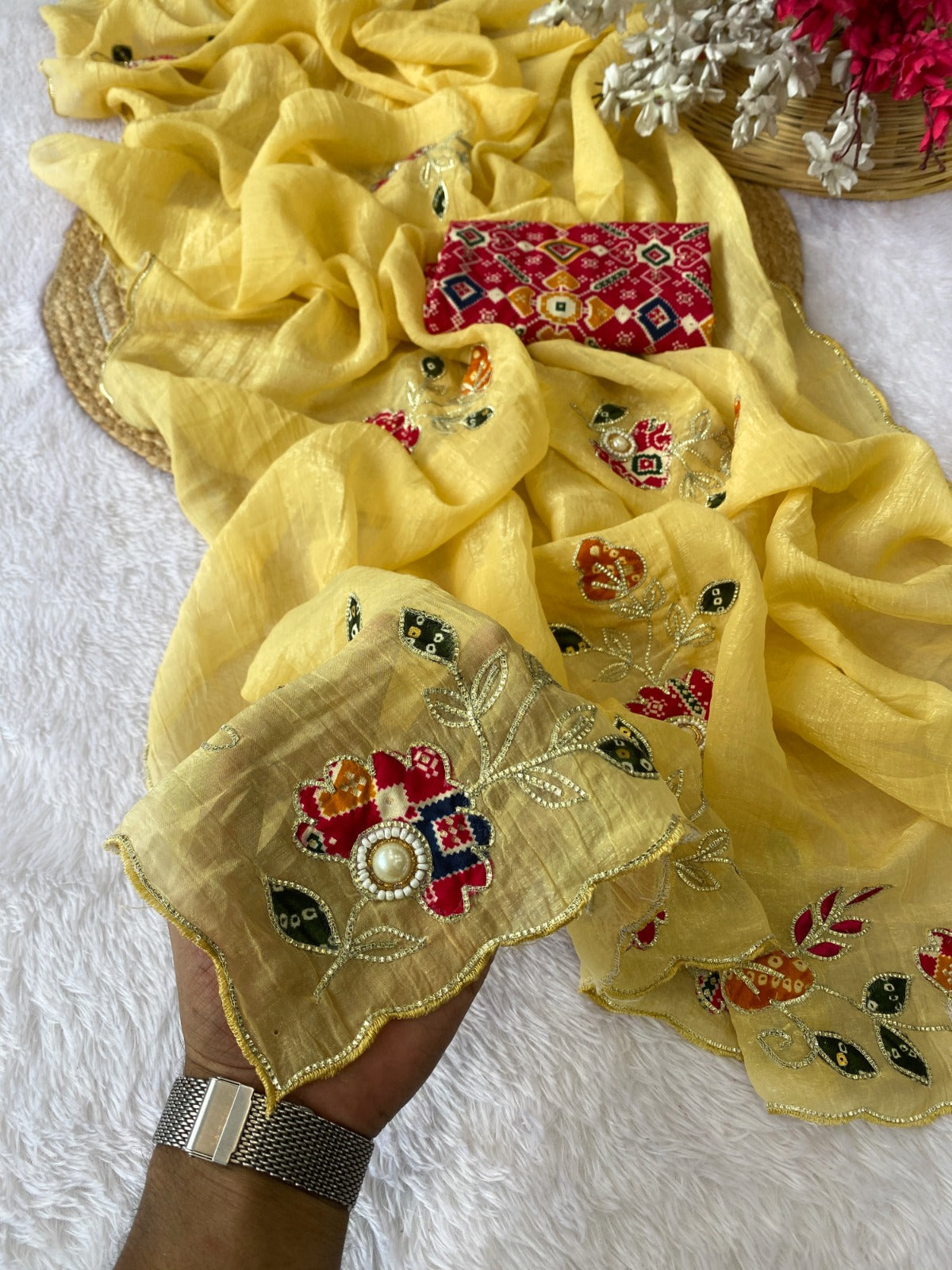Saree Crunchy Temple