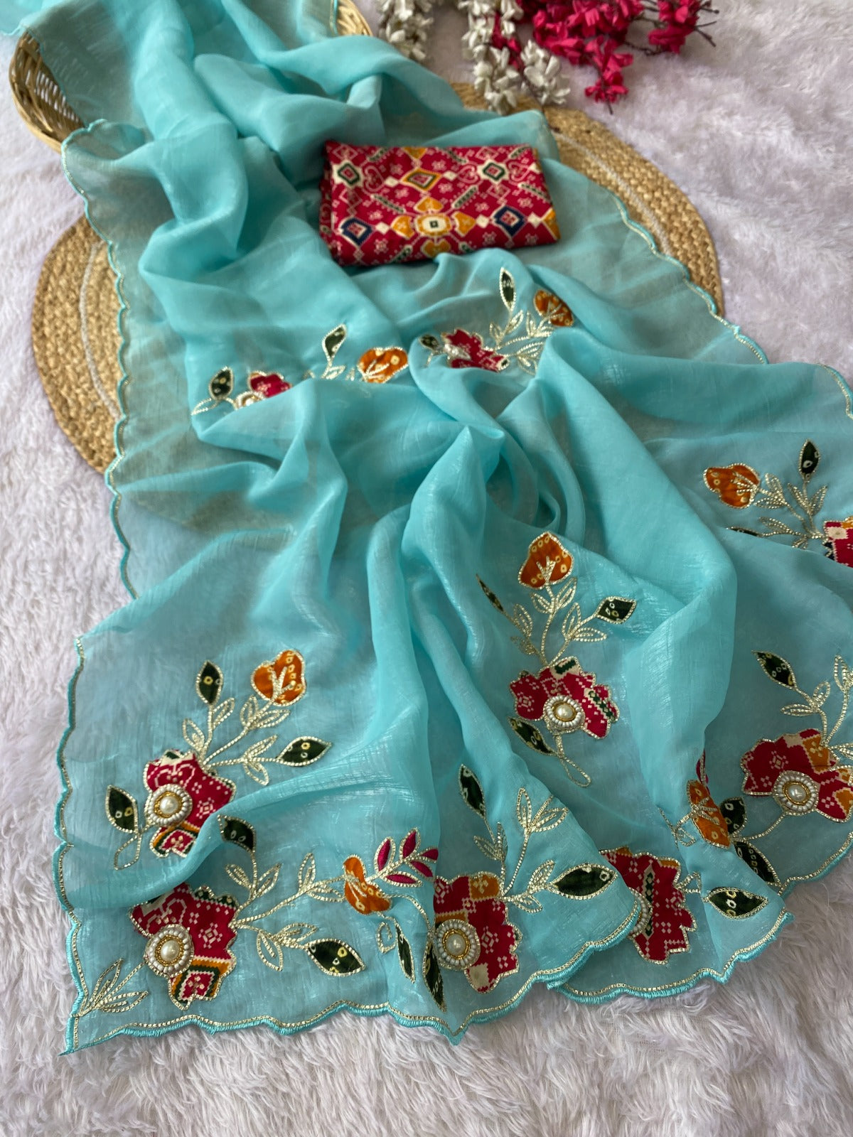 Saree Crunchy Temple