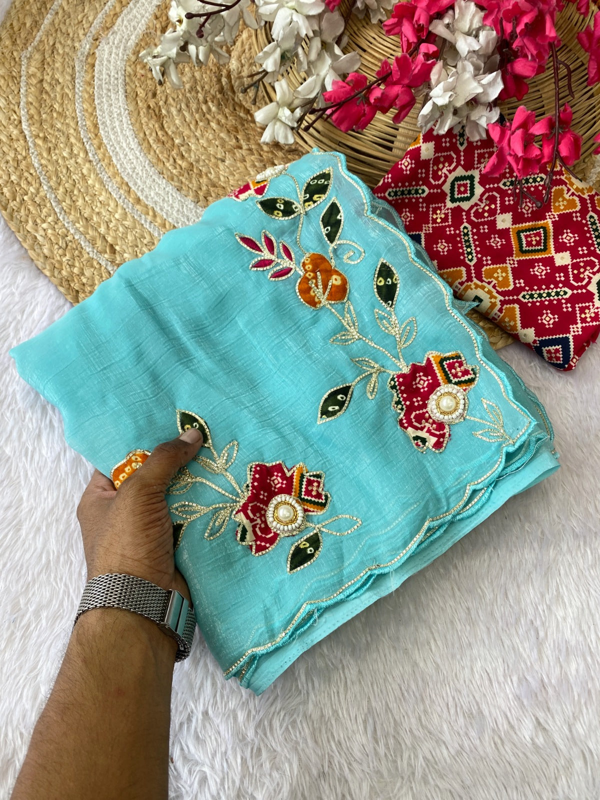 Saree Crunchy Temple