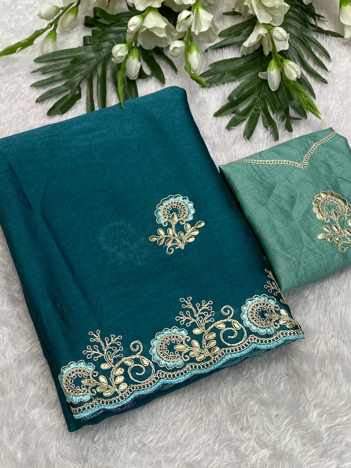 Saree Divija Crunchi Silk