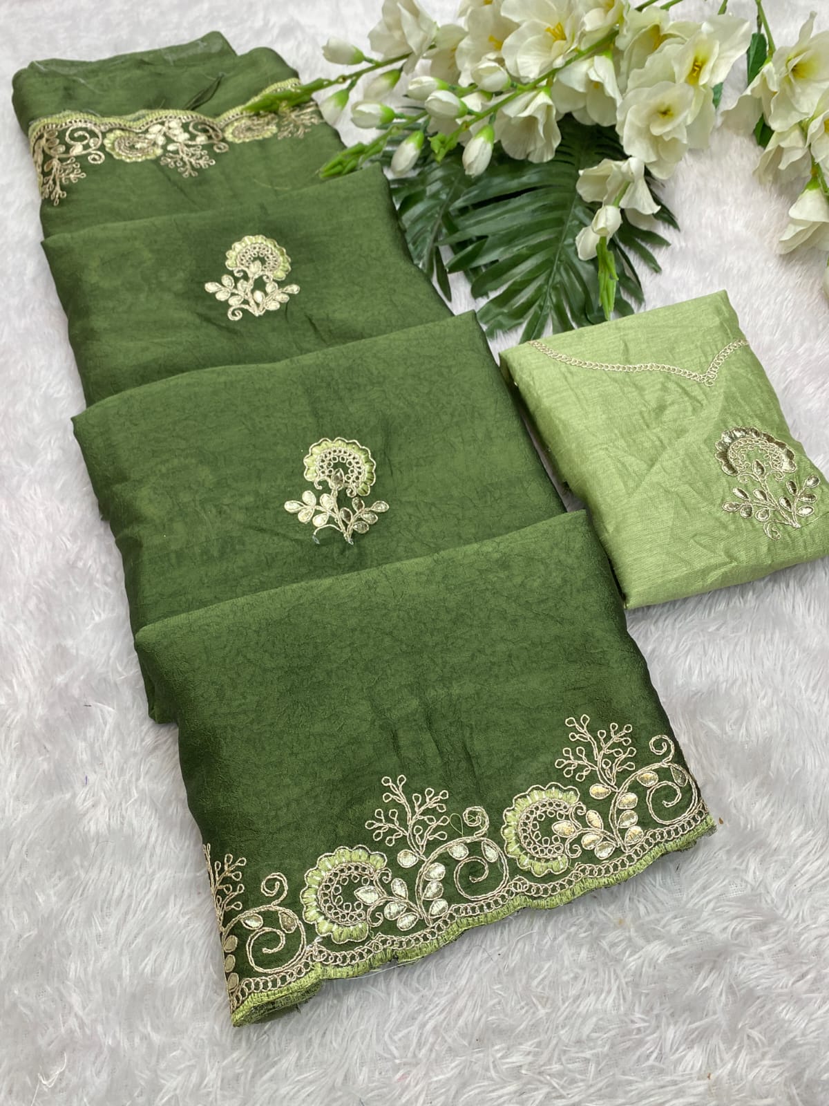 Saree Divija Crunchi Silk