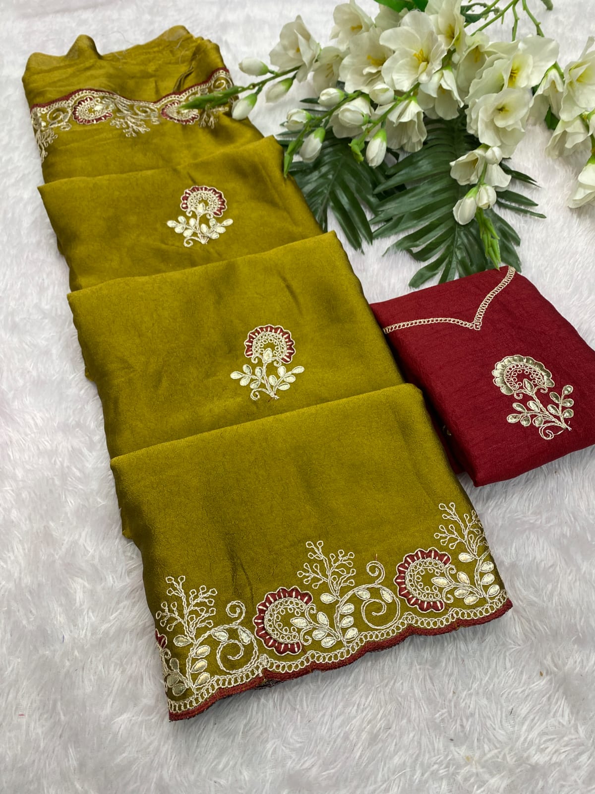 Saree Divija Crunchi Silk