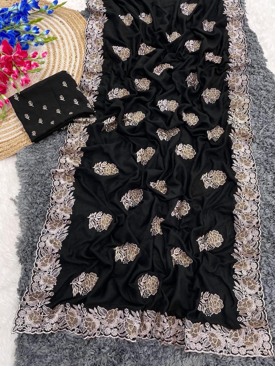 Saree Rani vichitra