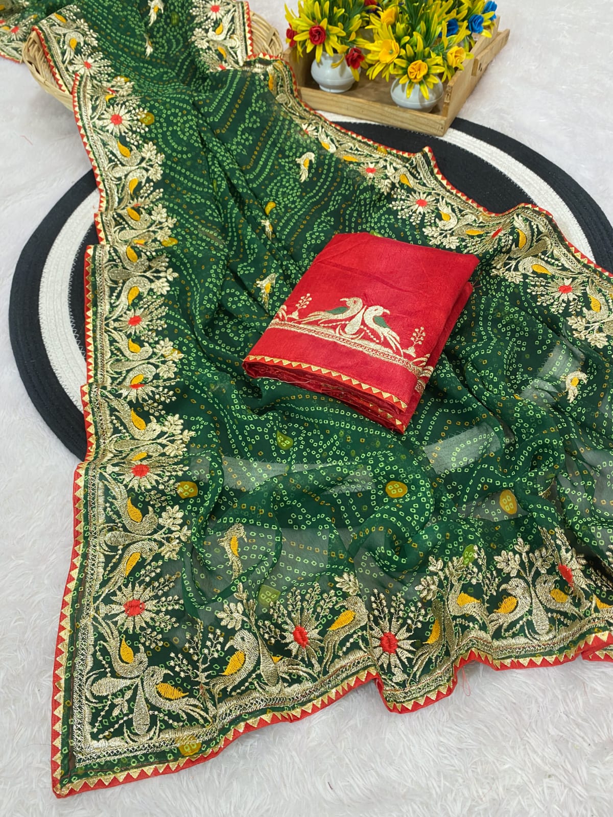 Saree Bandhni Chakli
