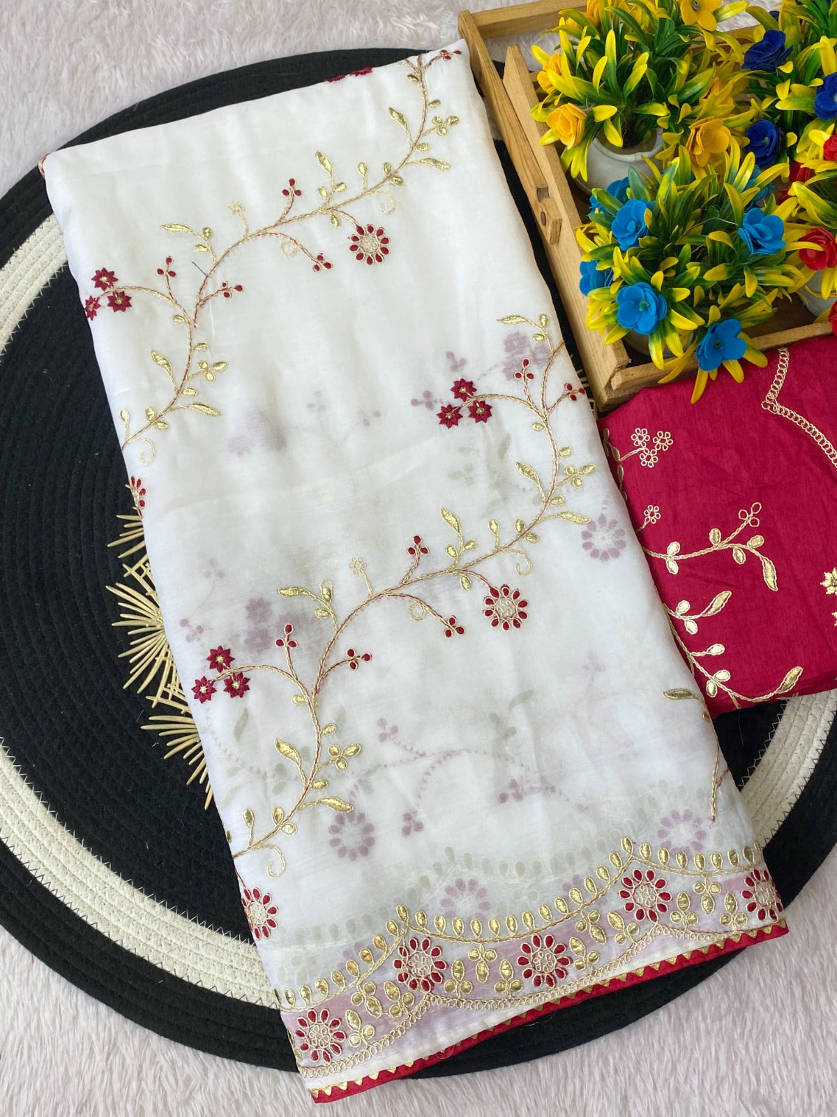 Saree Crunchy Adira