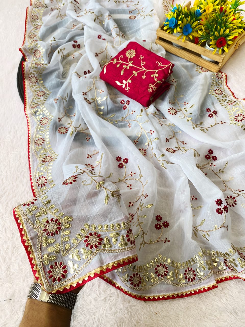 Saree Crunchy Adira