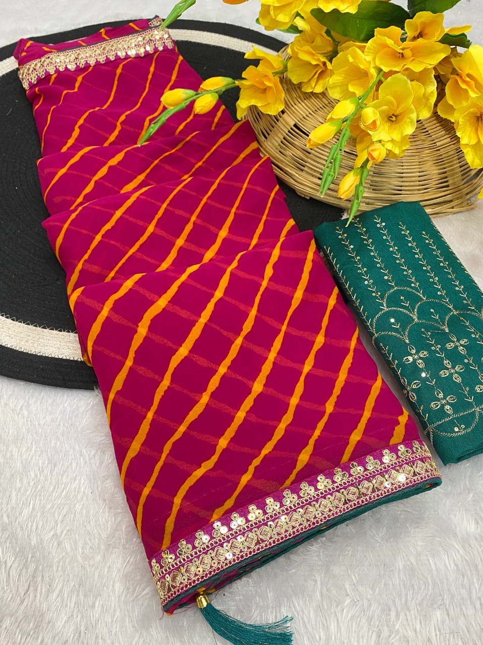 Saree Bandhni Leriya