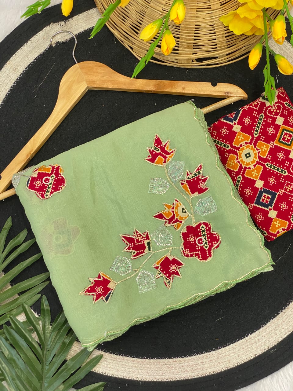 Saree Star georget Cakrus