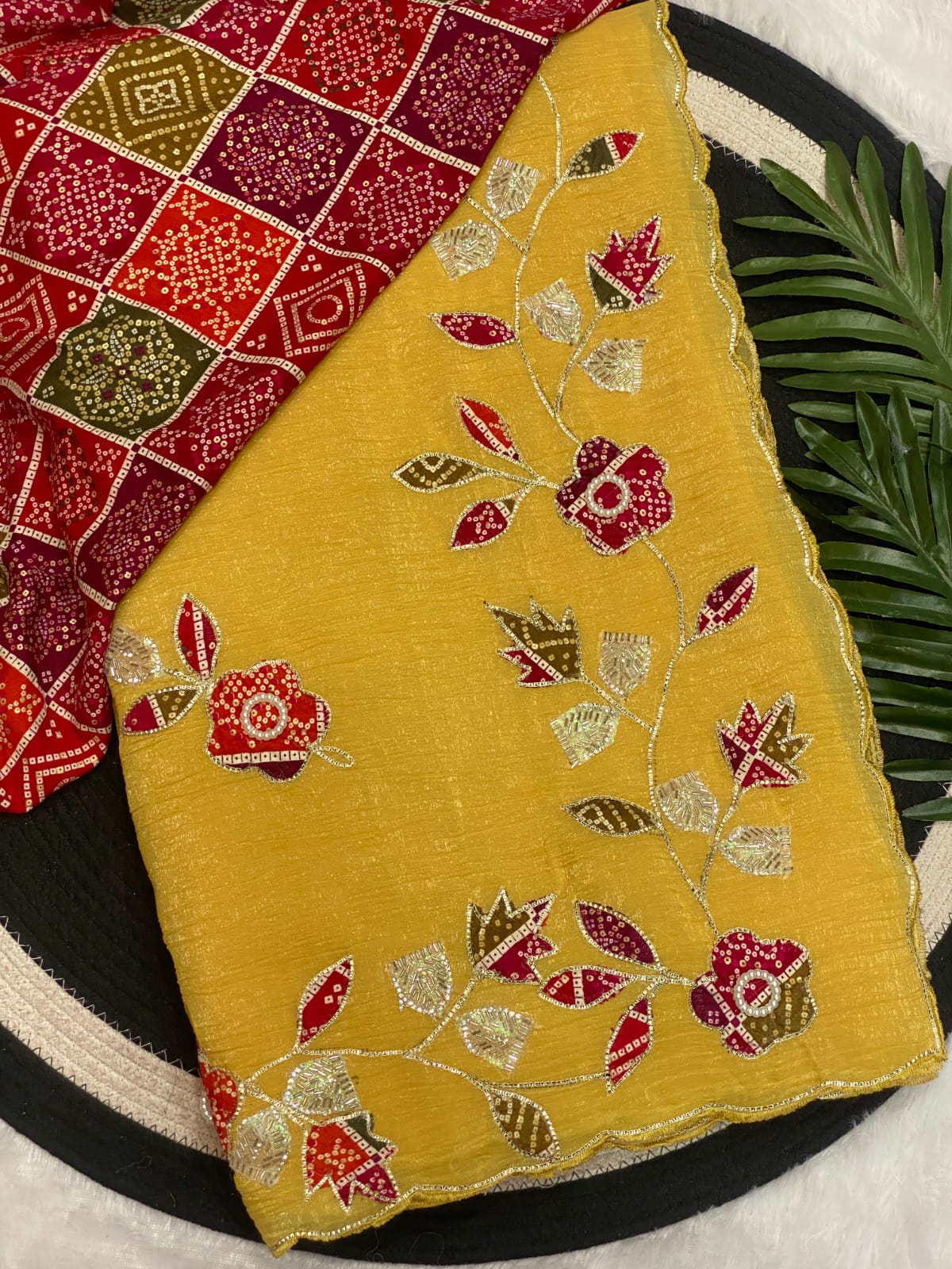 Saree Crunchy Kavya
