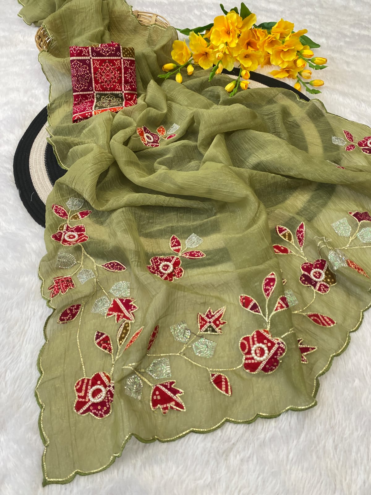 Saree Crunchy Kavya