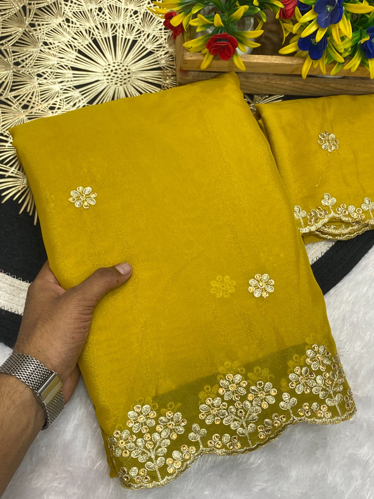 Saree Star Georget Tiago