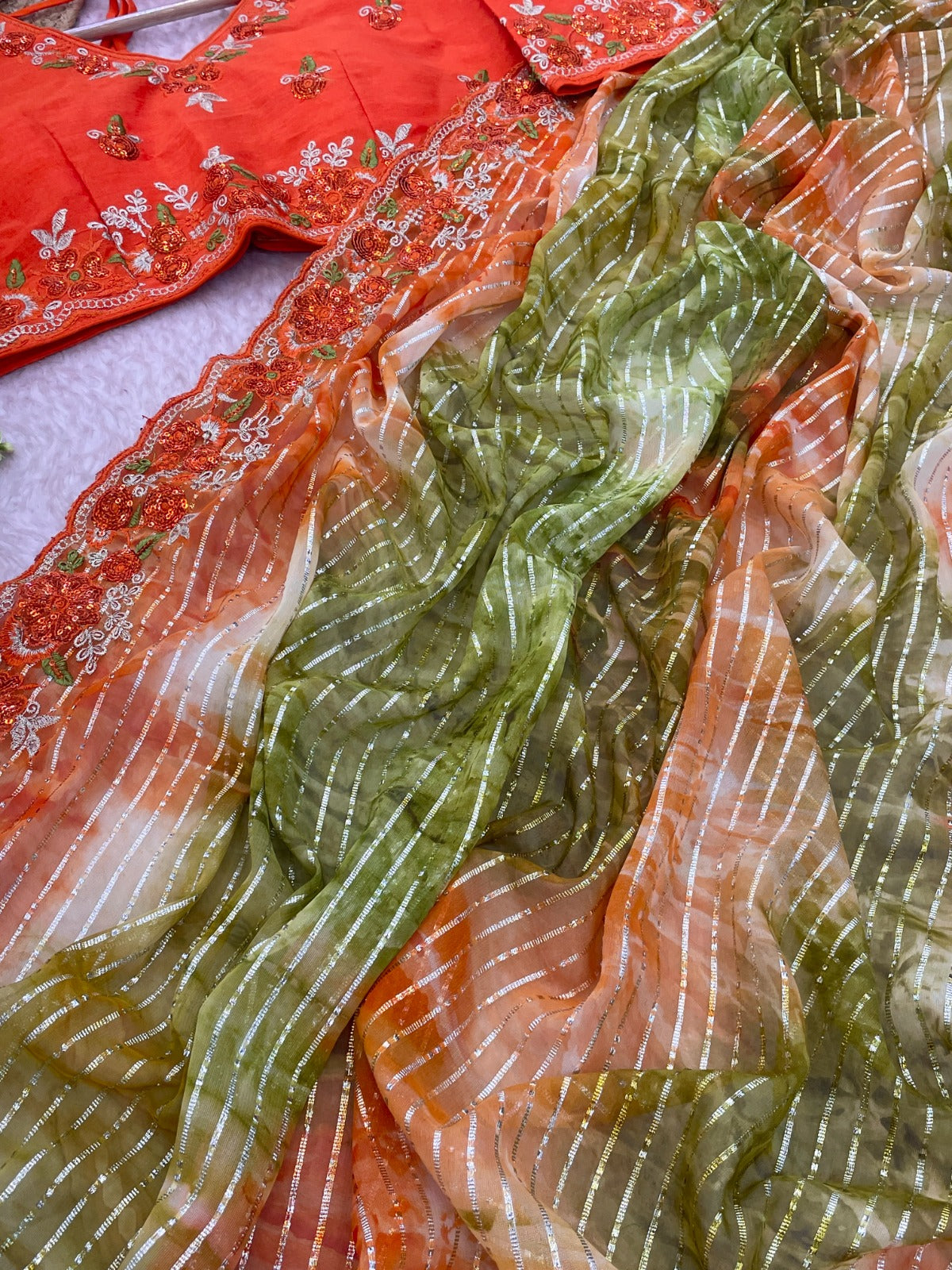 saree LEHERIYA