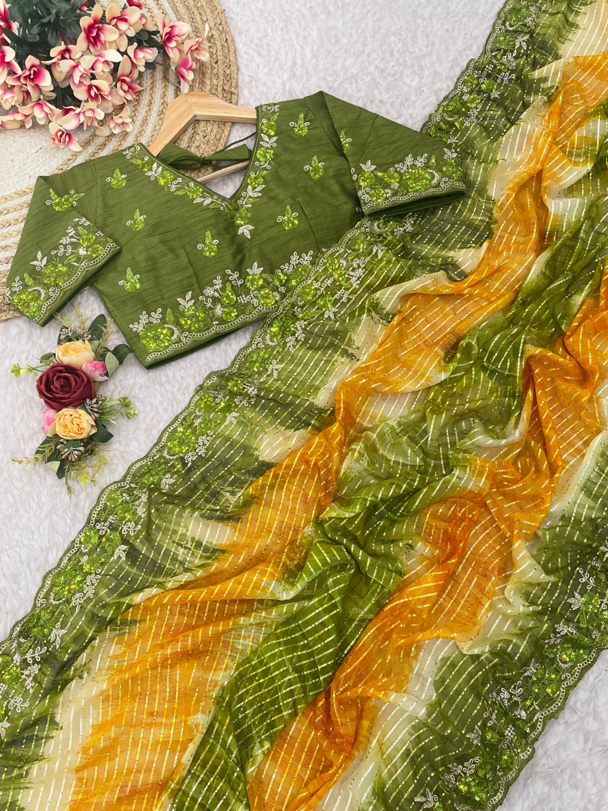 saree LEHERIYA