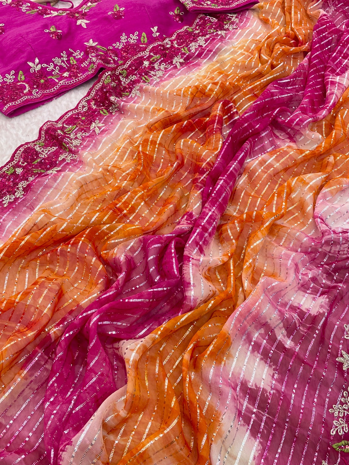 saree LEHERIYA