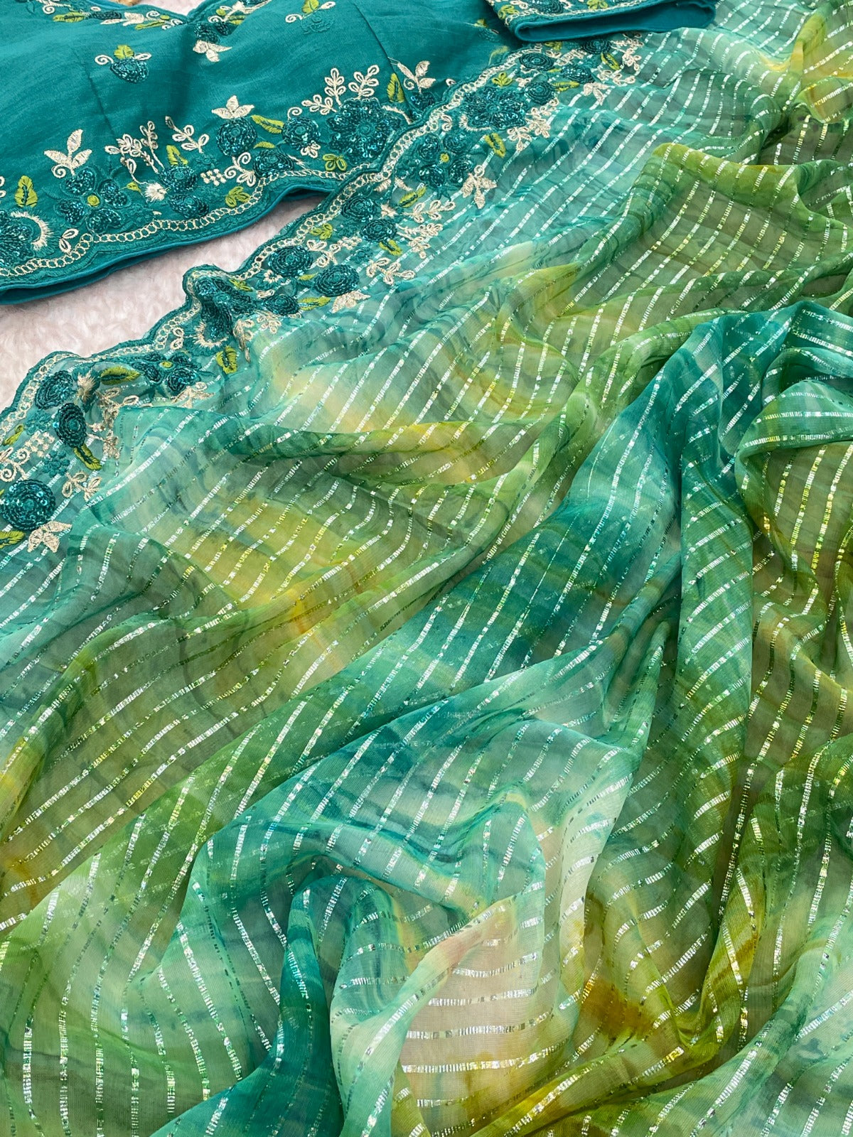 saree LEHERIYA