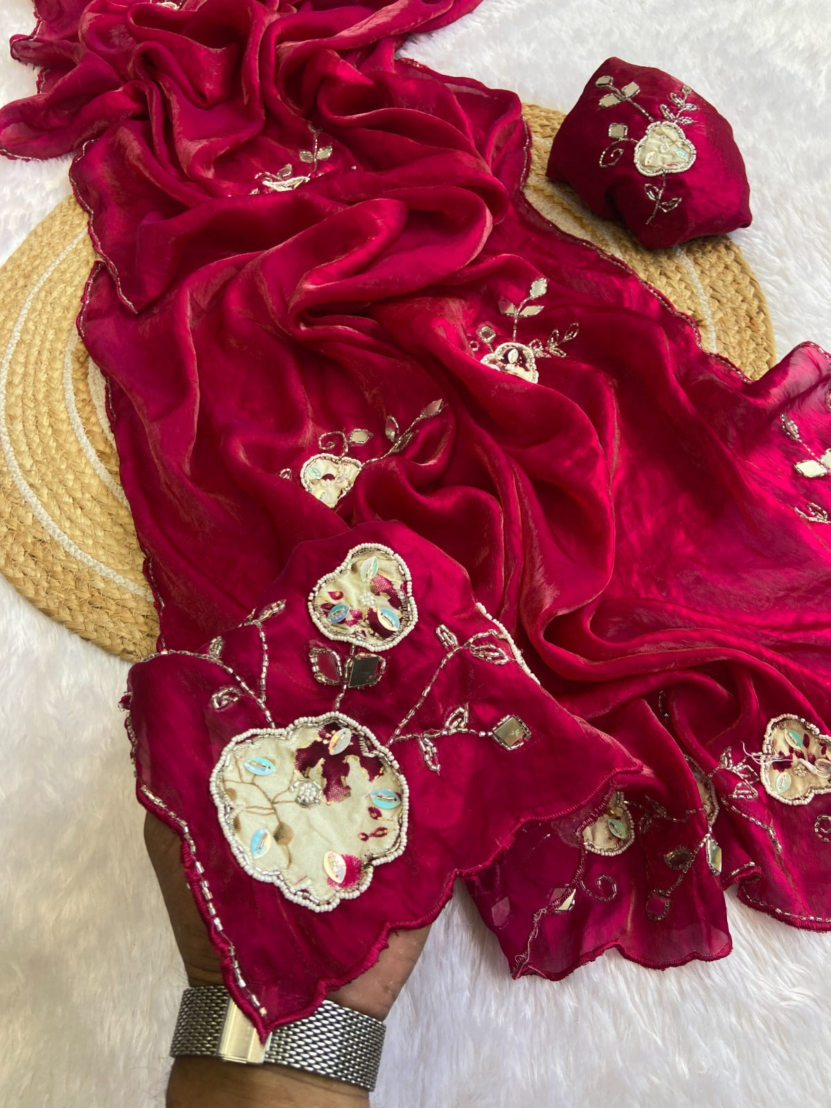 Saree Fendy hw