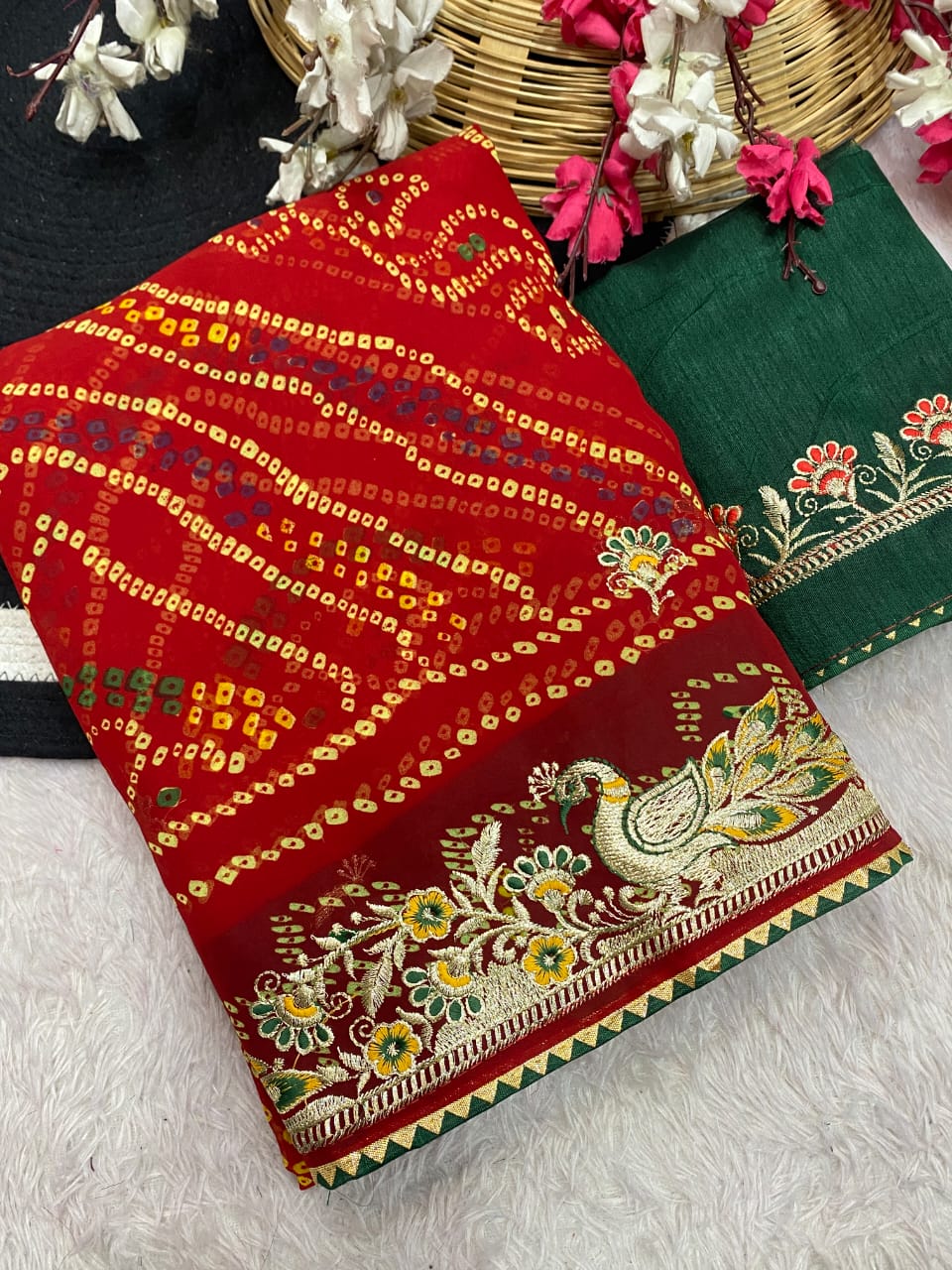 Saree Bandhni Picock
