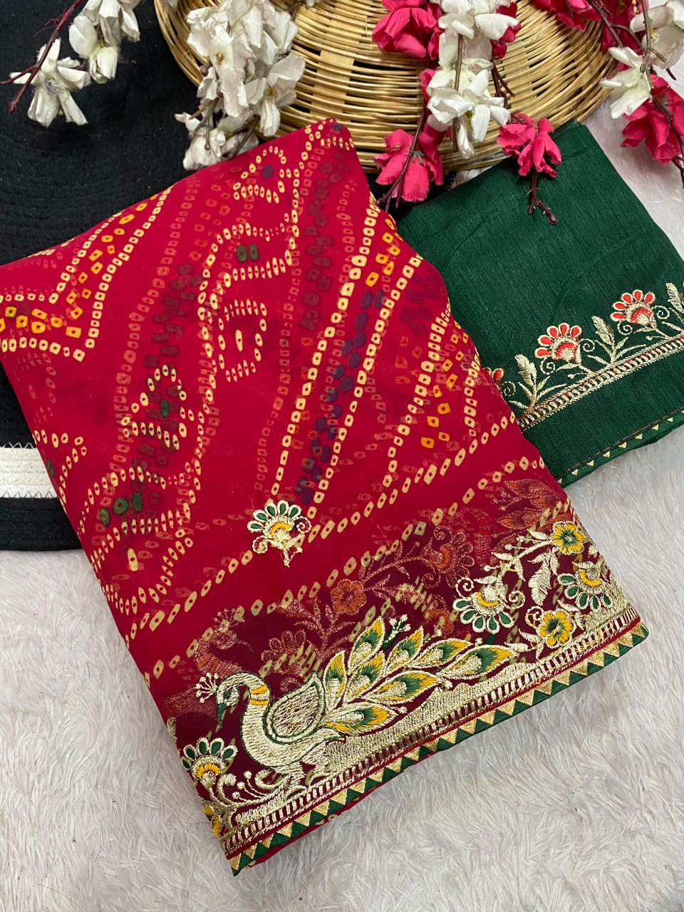 Saree Bandhni Picock