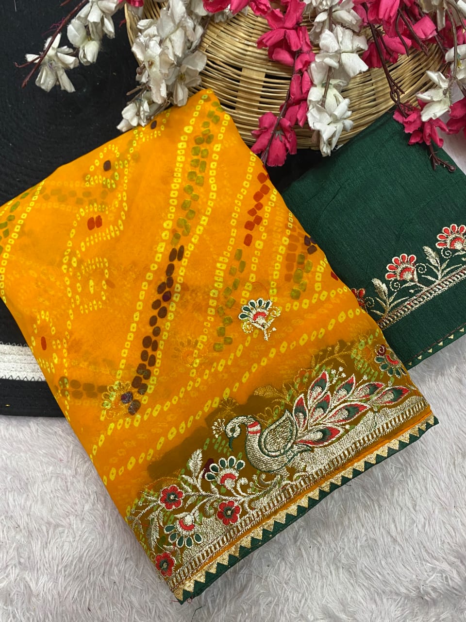 Saree Bandhni Picock